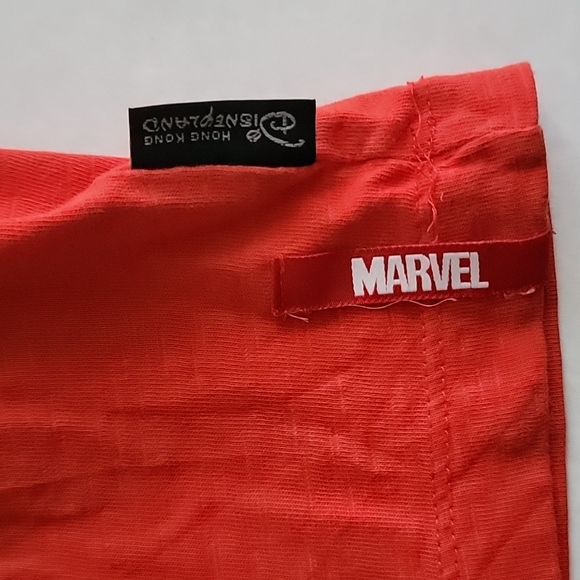 Disney Hong Kong Medium Marvel T-shirt Red Captain America Graphic Tee - Picture 4 of 6